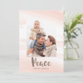 Moderne Aquarel Wash PEACE Fotokaart | Blush Feestdagenkaart (Staand voorkant)
