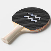 Moderne Aquarius Zodiac Sign Carbon Style Tafeltennisbatje (Voorkant Gekanteld)