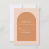 Moderne Arch Blush Pink en Terracotta Wedding RSVP Kaartje (Voorkant)
