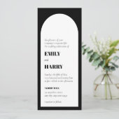 Moderne Arch Bold Typography QR code Long Wedding Kaart (Staand voorkant)