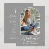 Moderne Arch Calligraphy Gray Graduation Party Kaart (Voorkant / Achterkant)