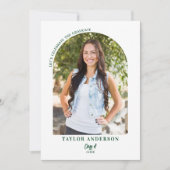 Moderne Arch Foto Elegant Green Graduation Party Kaart (Voorkant)