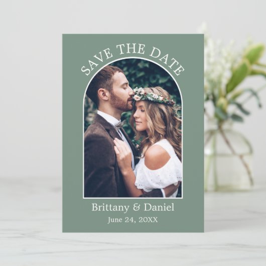 Moderne Arch Lijst Foto Sage Green Save The Date (Staand voorkant)