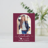 Moderne Arch Pet Calligrafie Burgundy Afstuderen Briefkaart (Staand voorkant)