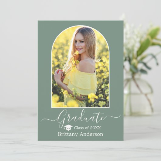Moderne Arch Pet Sage Green Afstuderen Aankondiging (Staand voorkant)