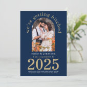 Moderne Arch Photo Navy Gold Wedding Save the Date Kaart (Staand voorkant)