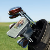 Moderne Arch Photo Vaderdag | Sage Green Golfheadcover (Insitu)