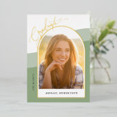 Moderne Arch Photos Sage Afstuderen Gold Folie Uitnodiging (Staand Voorkant)