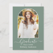 Moderne Arch Sage Green Graduation Party Kaart (Voorkant)