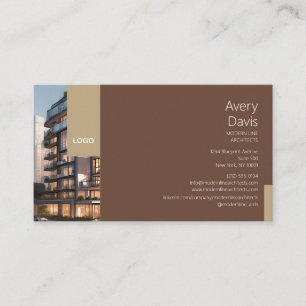 Moderne architect met foto van gebouw en logo visitekaartje