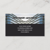 Moderne architectuurgebouwen met een elegant monog visitekaartje (Achterkant)