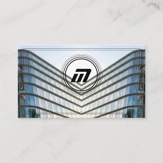 Moderne architectuurgebouwen met een elegant monog visitekaartje (Voorkant)