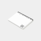 Moderne artistieke zwarte vlek op wit post-it® notes (Schuin)