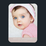 Moderne Baby foto | Champagne Magneet<br><div class="desc">Moderne baby,  kind foto. U kunt ook uw familiefoto toevoegen.</div>