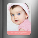 Moderne Baby foto | koraal Magneet<br><div class="desc">Moderne baby,  kind foto. U kunt ook uw familiefoto toevoegen.</div>