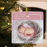 Moderne Baby foto | Roze en wit | Citaat Keramisch Ornament<br><div class="desc">Introductie van onze heerlijke moderne Schattigee Baby Foto Roze & Wit Quote op een charmante roze achtergrond! Dit schattige product is perfect voor het vieren van de vreugde en liefde die je kleintje in je leven brengt. Of je nu op zoek bent naar een hartverwarmende aandenken of een doordacht geschenk,...</div>