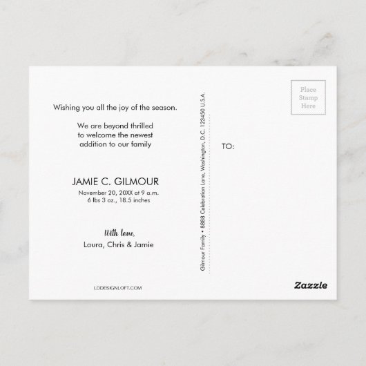 Moderne Baby geboorteaankondiging Vrolijk script Briefkaart (Achterkant)