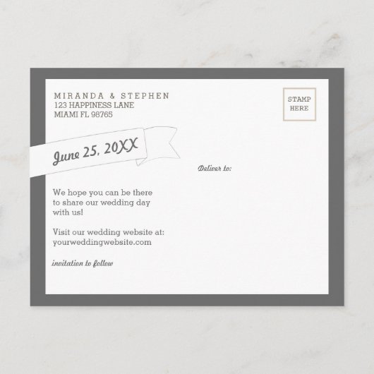 Moderne banner Bewaar de datum bruiloft foto Brief Aankondigingskaart (Achterkant)