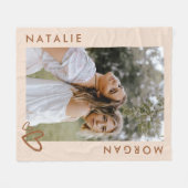 Moderne Beige Custom Beste Vrienden Foto Fleece Deken (Voorkant (Horizontaal))