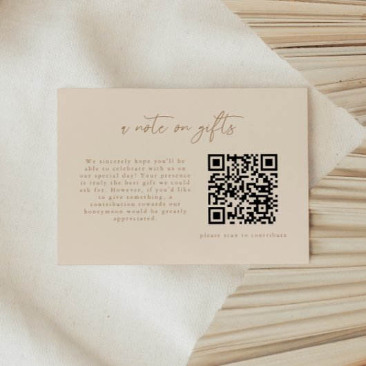 Moderne Beige Korte Notitie Over Cadeaus QR Code Informatiekaartje
