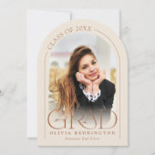 Moderne Beige Minimal Photo Arch Graduation Party Kaart (Voorkant)
