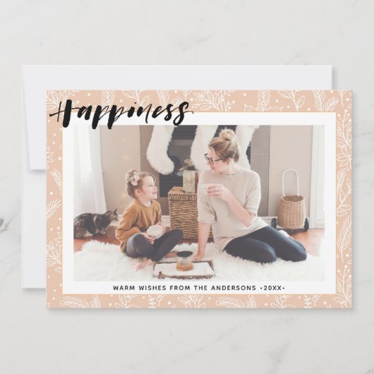 Moderne beige Pine Bough Simple Script HAPPINESS Feestdagenkaart (Voorkant)