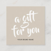 Moderne beige script coupon kortingskaart (Voorkant)
