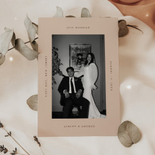 Moderne Beige Trouwfoto Net Getrouwd Elopement Aankondiging