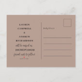 Moderne Beige & Zwarte Save the Date Script Aankondigingskaart (Achterkant)