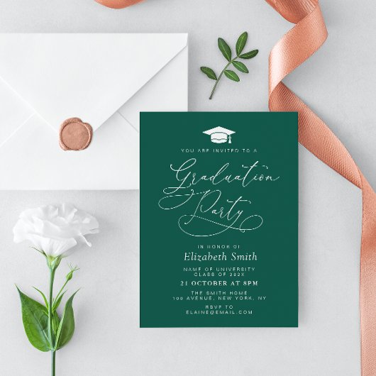 Moderne belettering Green Graduation Party Kaart