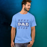 Moderne beste vader Blue Typografie T-shirt<br><div class="desc">Moderne beste vader pater Blue en White Typography T-Shirt. Sweet keepakes voor een vader.</div>