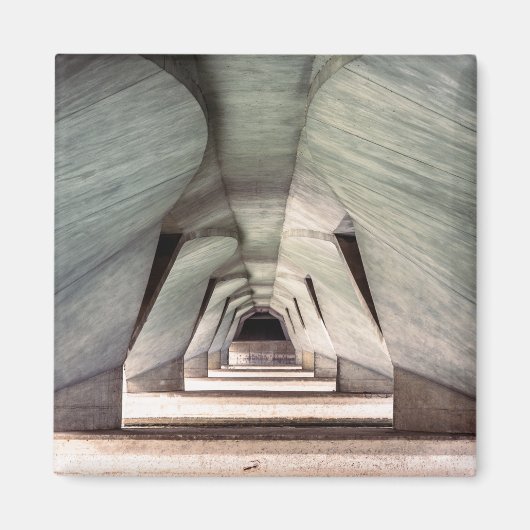 Moderne betonnen tunnelarchitectuur – Abstract Urb Magneet (Voorkant)