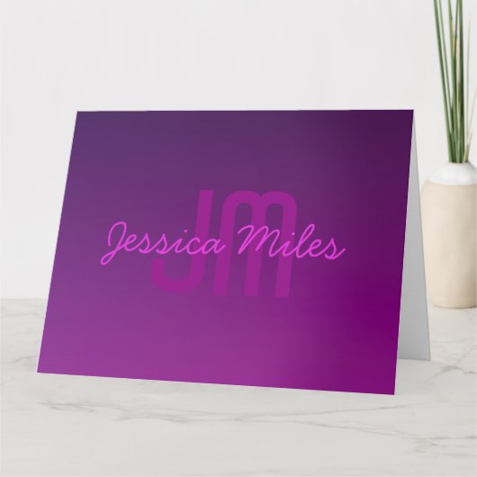 Moderne bewerkbare monografische tekst & Paarse om Kaart (Voorkant)