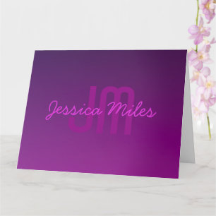 Moderne bewerkbare monogramtekst & paarse ombre kaart