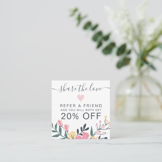 Moderne, bewerkbare pastel floral hart deelt de li aanbevelingskaartje (Staand voorkant)