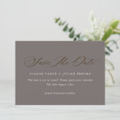 Moderne Bewolkte Grijze Typografie Save the Date K (Staand voorkant)