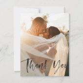 Moderne Black Overlay Brush Script Weddenfoto Bedankkaart (Voorkant)