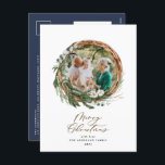 Moderne bladzijden met vrolijk kerstscript holi feestdagenkaart<br><div class="desc">Moderne minuscule bladerdak met Merry kerstmis briefkaart. Met de hand geschilde eucalyptus,  een minimale bladermassa en een moderne rustige rivierkreet geven deze vakantiekaart een luxueus gevoel. In de klas groenen,  browsen en grays.</div>