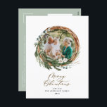 Moderne bladzijden met vrolijk kerstscript holi feestdagenkaart<br><div class="desc">Moderne minuscule bladerdak met Merry kerstmis briefkaart. Met de hand geschilde eucalyptus,  een minimale bladermassa en een moderne rustige rivierkreet geven deze vakantiekaart een luxueus gevoel. In de klas groenen,  browsen en grays.</div>