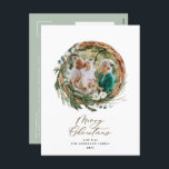 Moderne bladzijden met vrolijk kerstscript holi feestdagenkaart<br><div class="desc">Moderne minuscule bladerdak met Merry kerstmis briefkaart. Met de hand geschilde eucalyptus,  een minimale bladermassa en een moderne rustige rivierkreet geven deze vakantiekaart een luxueus gevoel. In de klas groenen,  browsen en grays.</div>