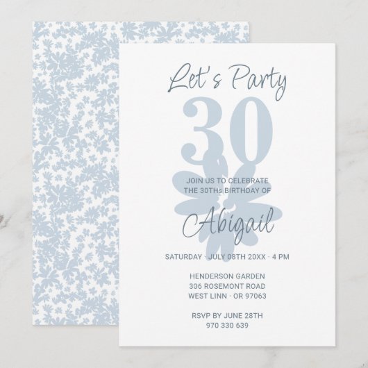 Moderne Blauwe Bloem 30e Verjaardag Uitnodiging (Voorkant / Achterkant)