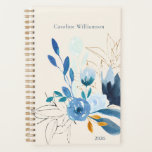 Moderne Blauwe Bloemen Gepersonaliseerd 2025 Niet  Planner<br><div class="desc">Laat u inspireren door dit gepersonaliseerde tijdschrift met een stijlvol blauw waterverf bloemontwerp met gouden accenten. De zacht neutrale achtergrond vormt een aanvulling op de delicate handgeschilderde bloemen, waardoor dit notitieboek ideaal is voor dagelijkse journaling, planning of creatief schrijven. Personaliseer met jouw naam en jaar voor een unieke en stijlvolle...</div>