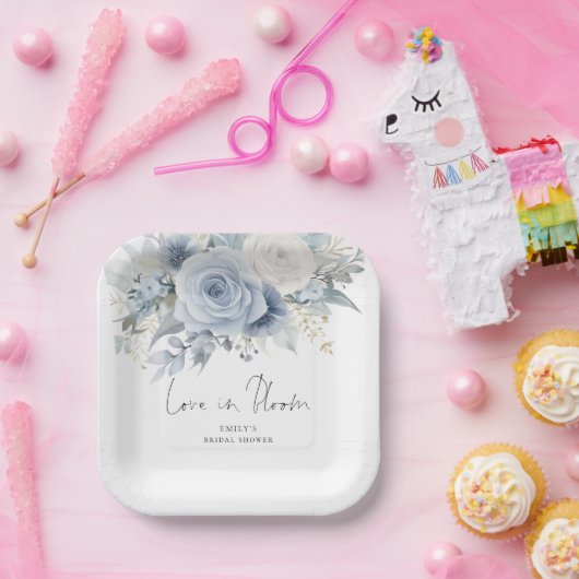 Moderne Blauwe Bloemen Liefde in Bloom Vrijgezelle Papieren Bordje (Feest)