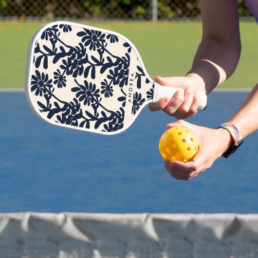 Moderne Blauwe Bloemenschildering Aangepaste Naam Pickleball Paddle (Insitu)
