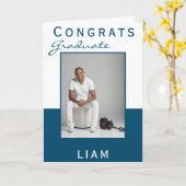 Moderne Blauwe Congrats Afgestudeerde Afstudeerfot Kaart (Gele Bloem)