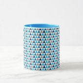 Moderne Blauwe Driehoeken Geometrisch Mok (Midden)