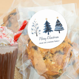 Moderne blauwe en gouden vrolijke kerstbomen ronde sticker