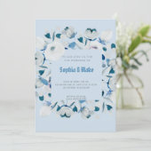 Moderne blauwe en witte bloem in lijst blauwe trou kaart (Staand voorkant)