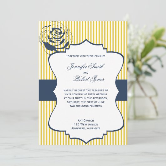 Moderne Blauwe Gele Streep Bruiloft Uitnodiging (Staand voorkant)