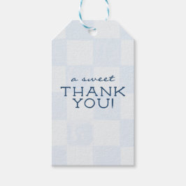 Moderne blauwe geruite baby shower cadeaulabel